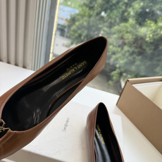 G288顶级品质Saint Laurent / 圣罗兰新款单鞋尖头高跟鞋YSL姐姐的美丽尤物高跟鞋 又是人间圣罗兰 Ro G288顶级品质Saint Laurent / 圣罗兰新款单鞋尖头高跟鞋YSL姐姐的美丽尤物高跟鞋 又是人间圣罗兰 Ro