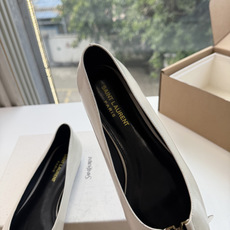 G288顶级品质Saint Laurent / 圣罗兰新款单鞋尖头高跟鞋YSL姐姐的美丽尤物高跟鞋 又是人间圣罗兰 Ro G288顶级品质Saint Laurent / 圣罗兰新款单鞋尖头高跟鞋YSL姐姐的美丽尤物高跟鞋 又是人间圣罗兰 Ro