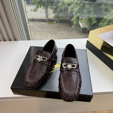 男➕20😀G988顶级品质 Christian Louboutin | 2026s𝐒原版CL全新秀款乐福单鞋 新款专柜同 男➕20😀G988顶级品质 Christian Louboutin | 2026s𝐒原版CL全新秀款乐福单鞋 新款专柜同