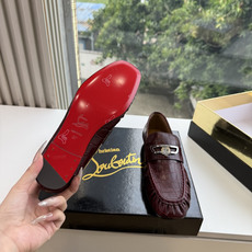 男➕20😀G988顶级品质 Christian Louboutin | 2026s𝐒原版CL全新秀款乐福单鞋 新款专柜同 男➕20😀G988顶级品质 Christian Louboutin | 2026s𝐒原版CL全新秀款乐福单鞋 新款专柜同