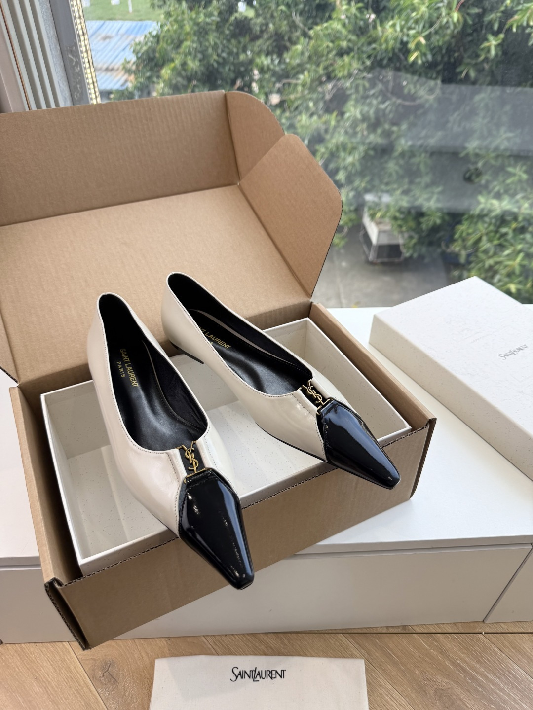 G288顶级品质Saint Laurent / 圣罗兰新款单鞋尖头高跟鞋YSL姐姐的美丽尤物高跟鞋 又是人间圣罗兰 Ro G288顶级品质Saint Laurent / 圣罗兰新款单鞋尖头高跟鞋YSL姐姐的美丽尤物高跟鞋 又是人间圣罗兰 Ro