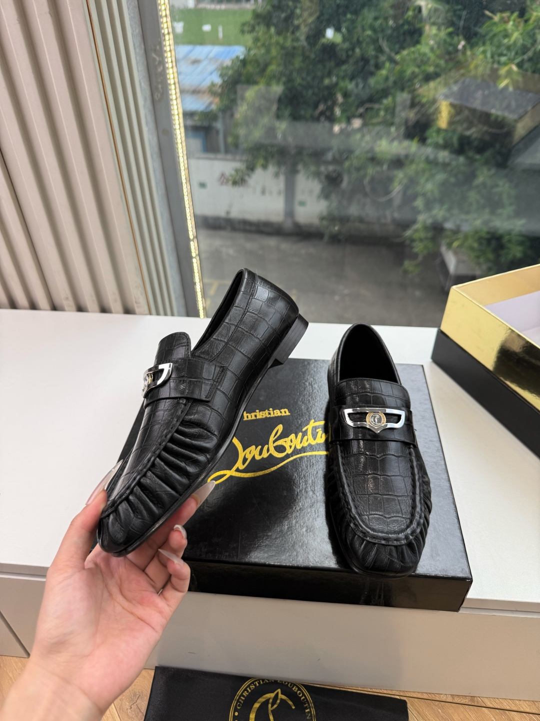 男➕20😀G988顶级品质 Christian Louboutin | 2026s𝐒原版CL全新秀款乐福单鞋 新款专柜同 男➕20😀G988顶级品质 Christian Louboutin | 2026s𝐒原版CL全新秀款乐福单鞋 新款专柜同