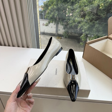 G288顶级品质Saint Laurent / 圣罗兰新款单鞋尖头高跟鞋YSL姐姐的美丽尤物高跟鞋 又是人间圣罗兰 Ro G288顶级品质Saint Laurent / 圣罗兰新款单鞋尖头高跟鞋YSL姐姐的美丽尤物高跟鞋 又是人间圣罗兰 Ro