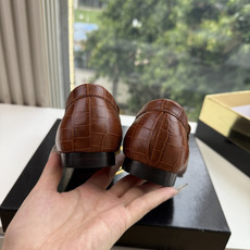 男➕20😀G988顶级品质 Christian Louboutin | 2026s𝐒原版CL全新秀款乐福单鞋 新款专柜同 男➕20😀G988顶级品质 Christian Louboutin | 2026s𝐒原版CL全新秀款乐福单鞋 新款专柜同