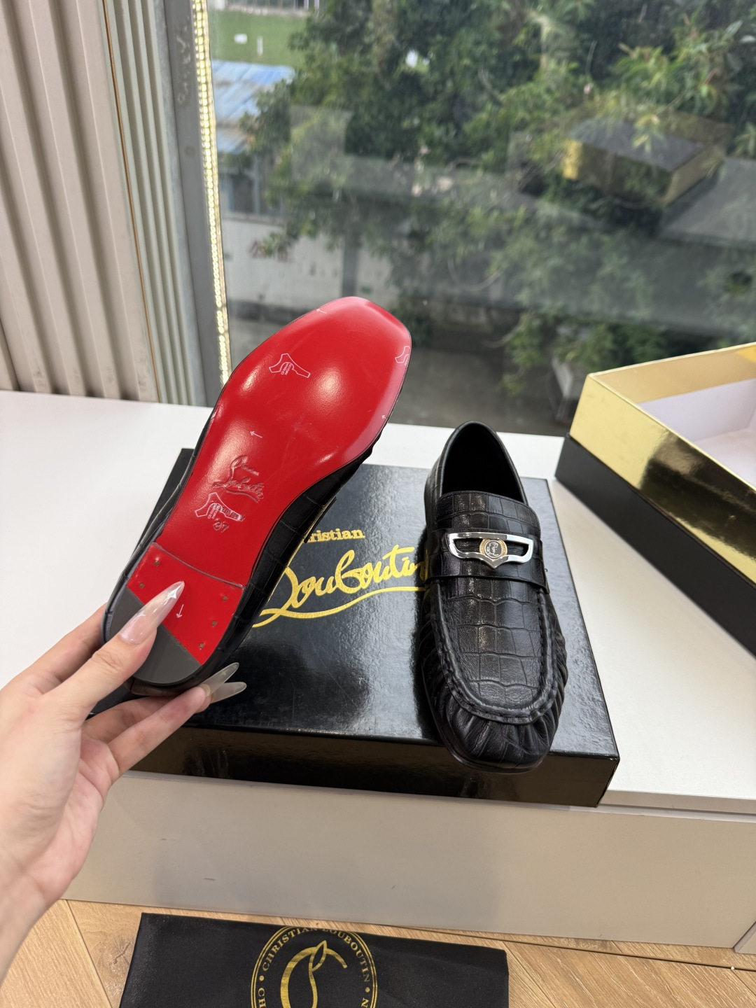 男➕20😀G988顶级品质 Christian Louboutin | 2026s𝐒原版CL全新秀款乐福单鞋 新款专柜同 男➕20😀G988顶级品质 Christian Louboutin | 2026s𝐒原版CL全新秀款乐福单鞋 新款专柜同