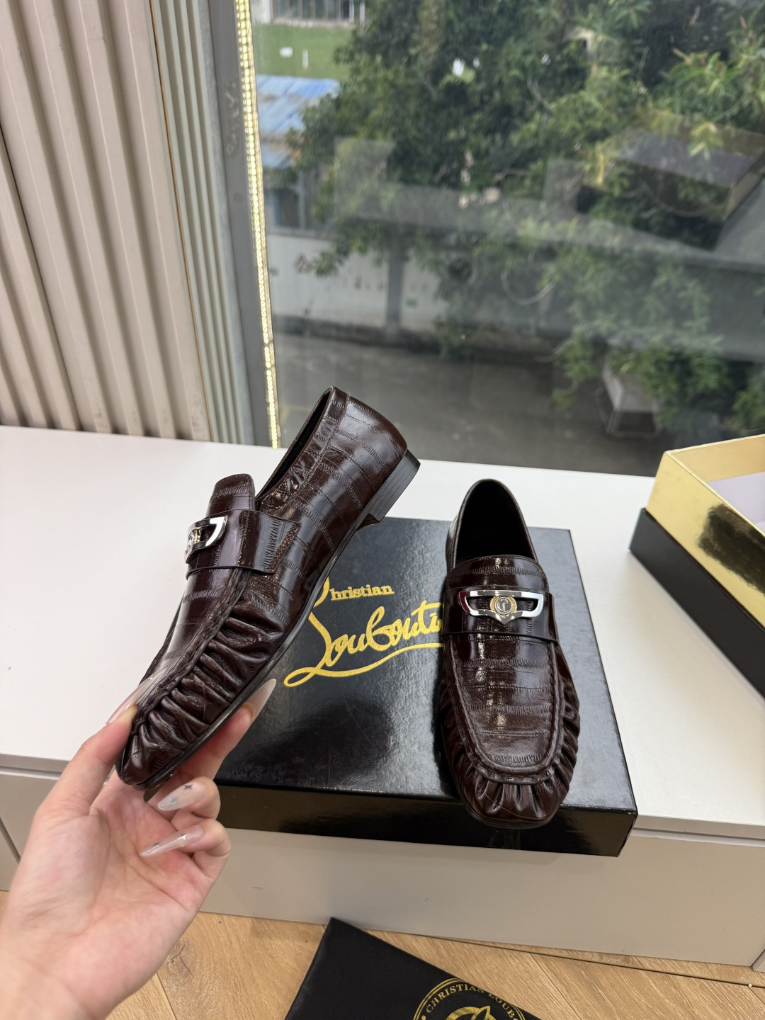 男➕20😀G988顶级品质 Christian Louboutin | 2026s𝐒原版CL全新秀款乐福单鞋 新款专柜同 男➕20😀G988顶级品质 Christian Louboutin | 2026s𝐒原版CL全新秀款乐福单鞋 新款专柜同