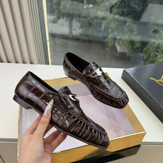 男➕20😀G988顶级品质 Christian Louboutin | 2026s𝐒原版CL全新秀款乐福单鞋 新款专柜同 男➕20😀G988顶级品质 Christian Louboutin | 2026s𝐒原版CL全新秀款乐福单鞋 新款专柜同