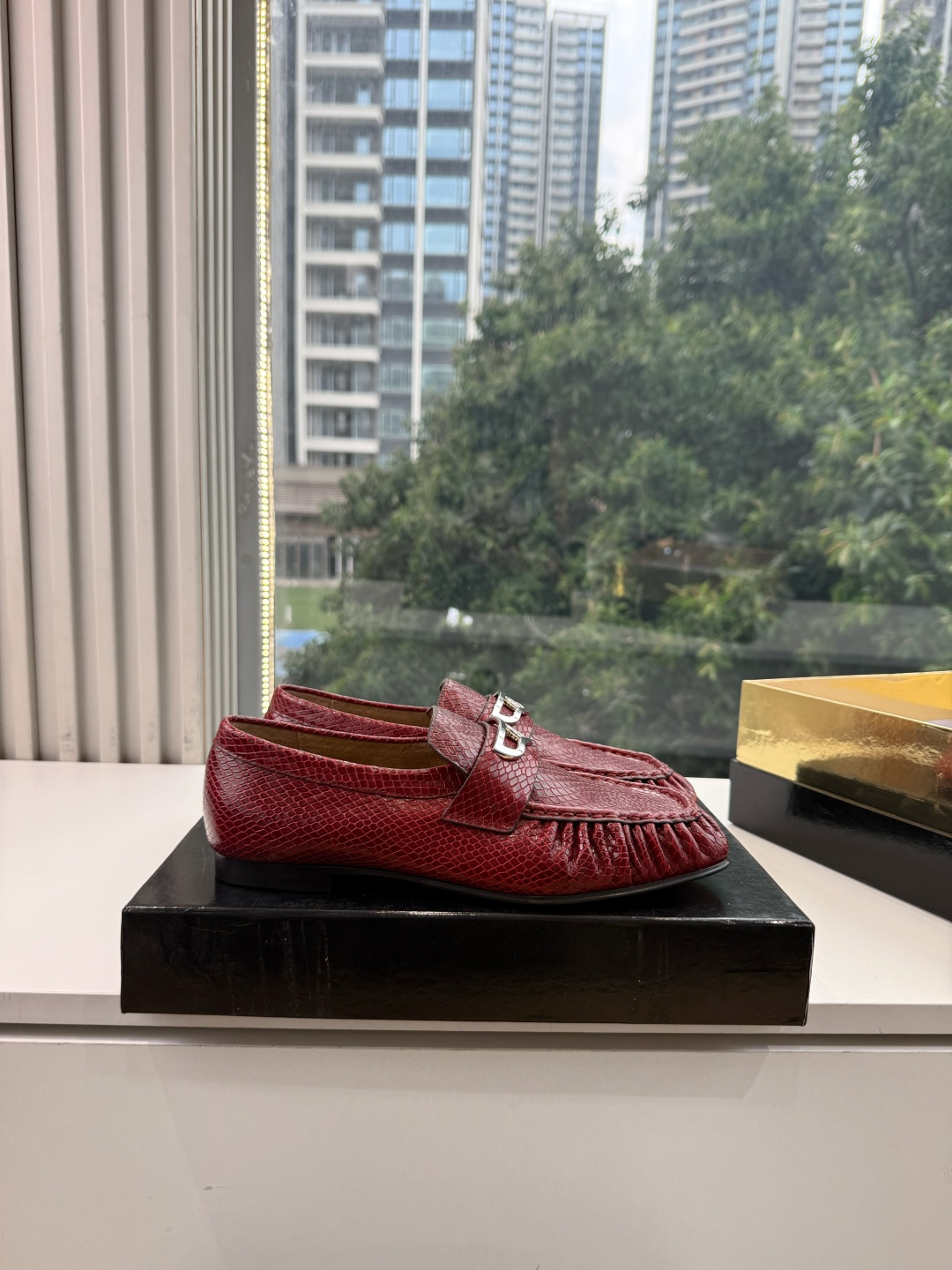 男➕20😀G988顶级品质 Christian Louboutin | 2026s𝐒原版CL全新秀款乐福单鞋 新款专柜同 男➕20😀G988顶级品质 Christian Louboutin | 2026s𝐒原版CL全新秀款乐福单鞋 新款专柜同