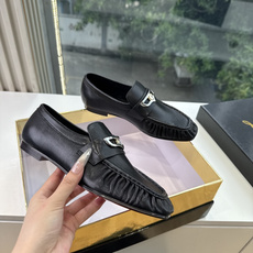 男➕20😀G988顶级品质 Christian Louboutin | 2026s𝐒原版CL全新秀款乐福单鞋 新款专柜同 男➕20😀G988顶级品质 Christian Louboutin | 2026s𝐒原版CL全新秀款乐福单鞋 新款专柜同