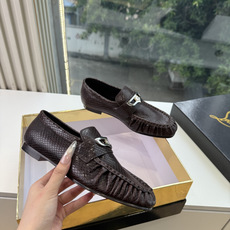 男➕20😀G988顶级品质 Christian Louboutin | 2026s𝐒原版CL全新秀款乐福单鞋 新款专柜同 男➕20😀G988顶级品质 Christian Louboutin | 2026s𝐒原版CL全新秀款乐福单鞋 新款专柜同
