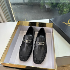 男➕20😀G988顶级品质 Christian Louboutin | 2026s𝐒原版CL全新秀款乐福单鞋 新款专柜同 男➕20😀G988顶级品质 Christian Louboutin | 2026s𝐒原版CL全新秀款乐福单鞋 新款专柜同