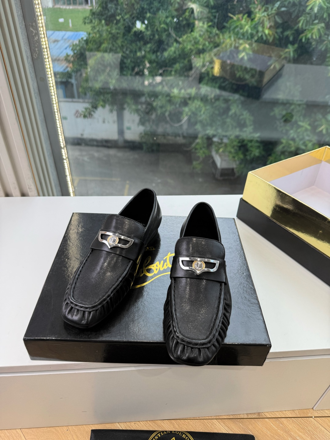 男➕20😀G988顶级品质 Christian Louboutin | 2026s𝐒原版CL全新秀款乐福单鞋 新款专柜同