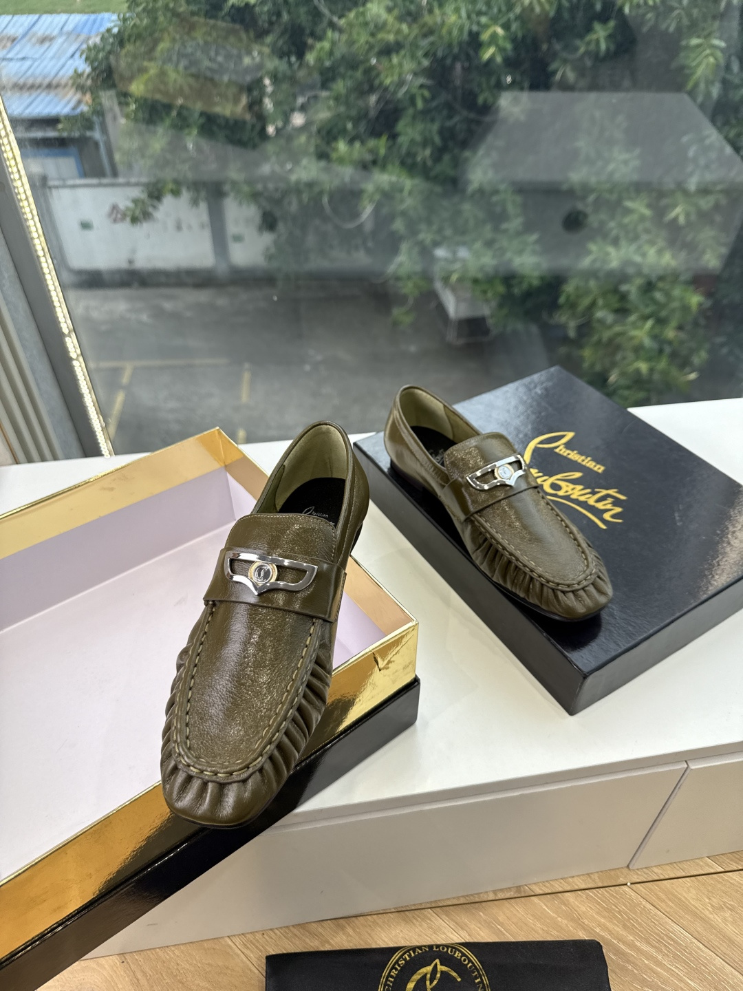 男➕20😀G988顶级品质 Christian Louboutin | 2026s𝐒原版CL全新秀款乐福单鞋 新款专柜同