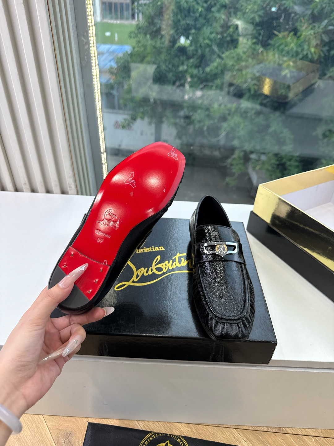 男➕20😀G988顶级品质 Christian Louboutin | 2026s𝐒原版CL全新秀款乐福单鞋 新款专柜同 男➕20😀G988顶级品质 Christian Louboutin | 2026s𝐒原版CL全新秀款乐福单鞋 新款专柜同