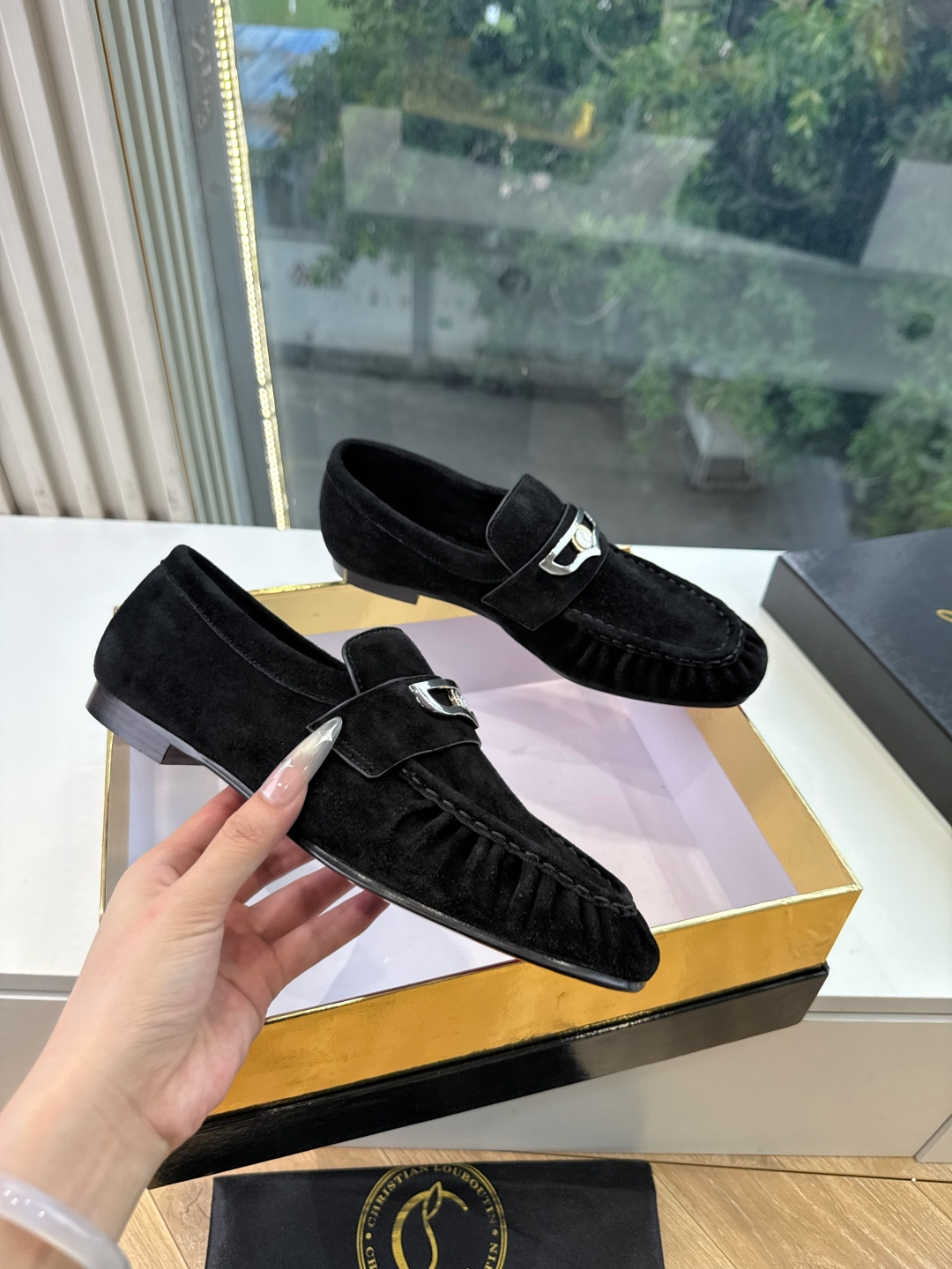 男➕20😀G988顶级品质 Christian Louboutin | 2026s𝐒原版CL全新秀款乐福单鞋 新款专柜同