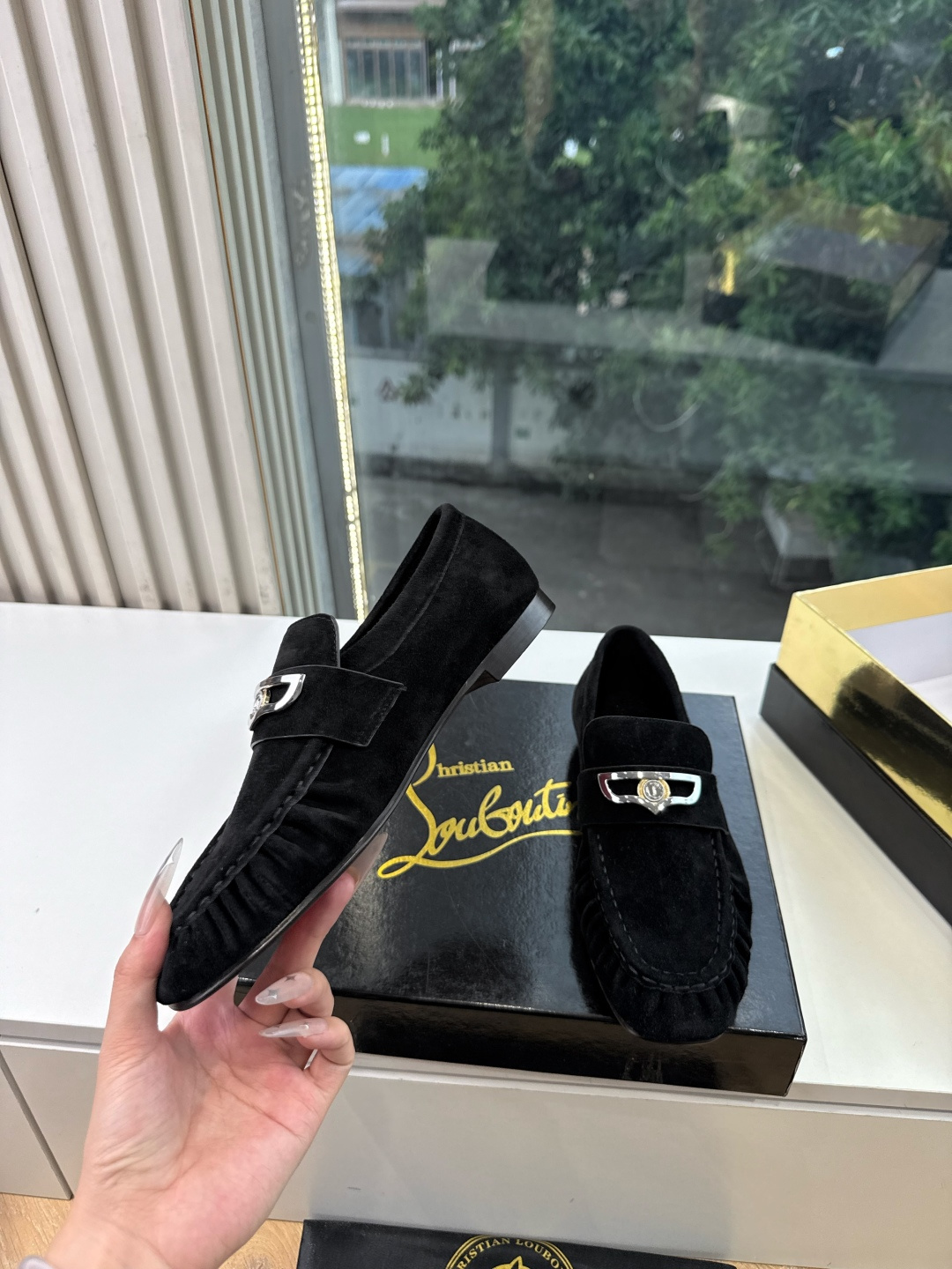 男➕20😀G988顶级品质 Christian Louboutin | 2026s𝐒原版CL全新秀款乐福单鞋 新款专柜同