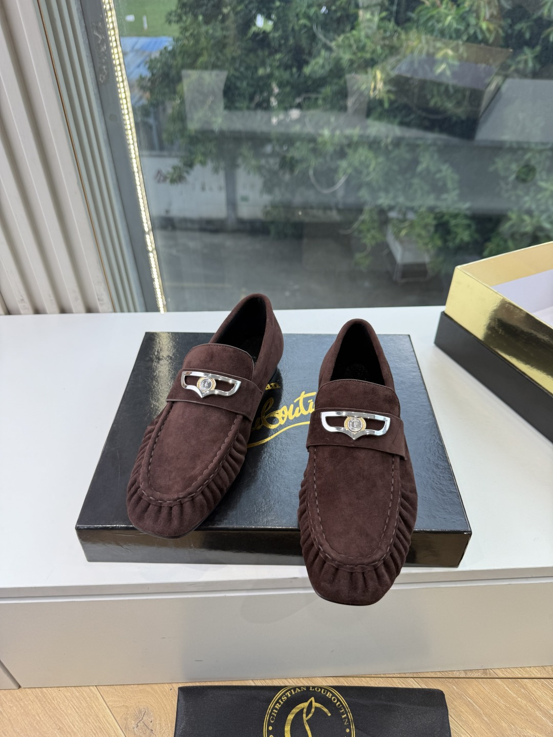 男➕20😀G988顶级品质 Christian Louboutin | 2026s𝐒原版CL全新秀款乐福单鞋 新款专柜同