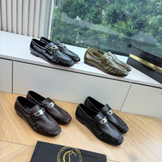 男➕20😀G988顶级品质 Christian Louboutin | 2026s𝐒原版CL全新秀款乐福单鞋 新款专柜同 男➕20😀G988顶级品质 Christian Louboutin | 2026s𝐒原版CL全新秀款乐福单鞋 新款专柜同