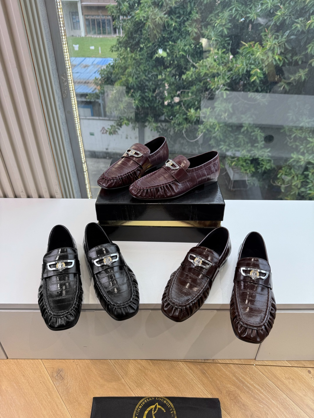 男➕20😀G988顶级品质 Christian Louboutin | 2026s𝐒原版CL全新秀款乐福单鞋 新款专柜同 男➕20😀G988顶级品质 Christian Louboutin | 2026s𝐒原版CL全新秀款乐福单鞋 新款专柜同