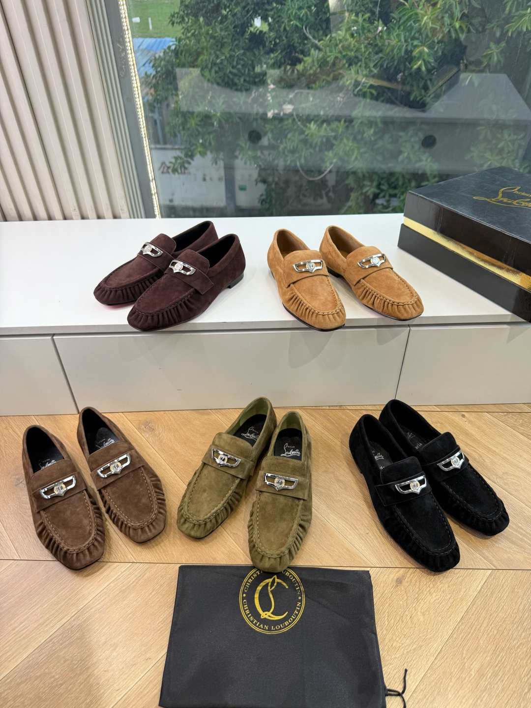 男➕20😀G988顶级品质 Christian Louboutin | 2026s𝐒原版CL全新秀款乐福单鞋 新款专柜同