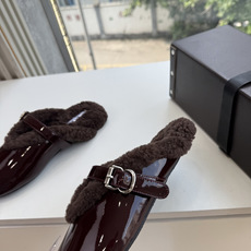 所见即所得G021代购级别原版购入法国一线奢侈品牌ALAIA 阿莱亚秋冬天真的要来咯!羊羔绒鞋~ Alaia奶呼呼的秋冬 所见即所得G021代购级别原版购入法国一线奢侈品牌ALAIA 阿莱亚秋冬天真的要来咯!羊羔绒鞋~ Alaia奶呼呼的秋冬