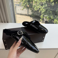 所见即所得G021代购级别原版购入法国一线奢侈品牌ALAIA 阿莱亚秋冬天真的要来咯!羊羔绒鞋~ Alaia奶呼呼的秋冬 所见即所得G021代购级别原版购入法国一线奢侈品牌ALAIA 阿莱亚秋冬天真的要来咯!羊羔绒鞋~ Alaia奶呼呼的秋冬