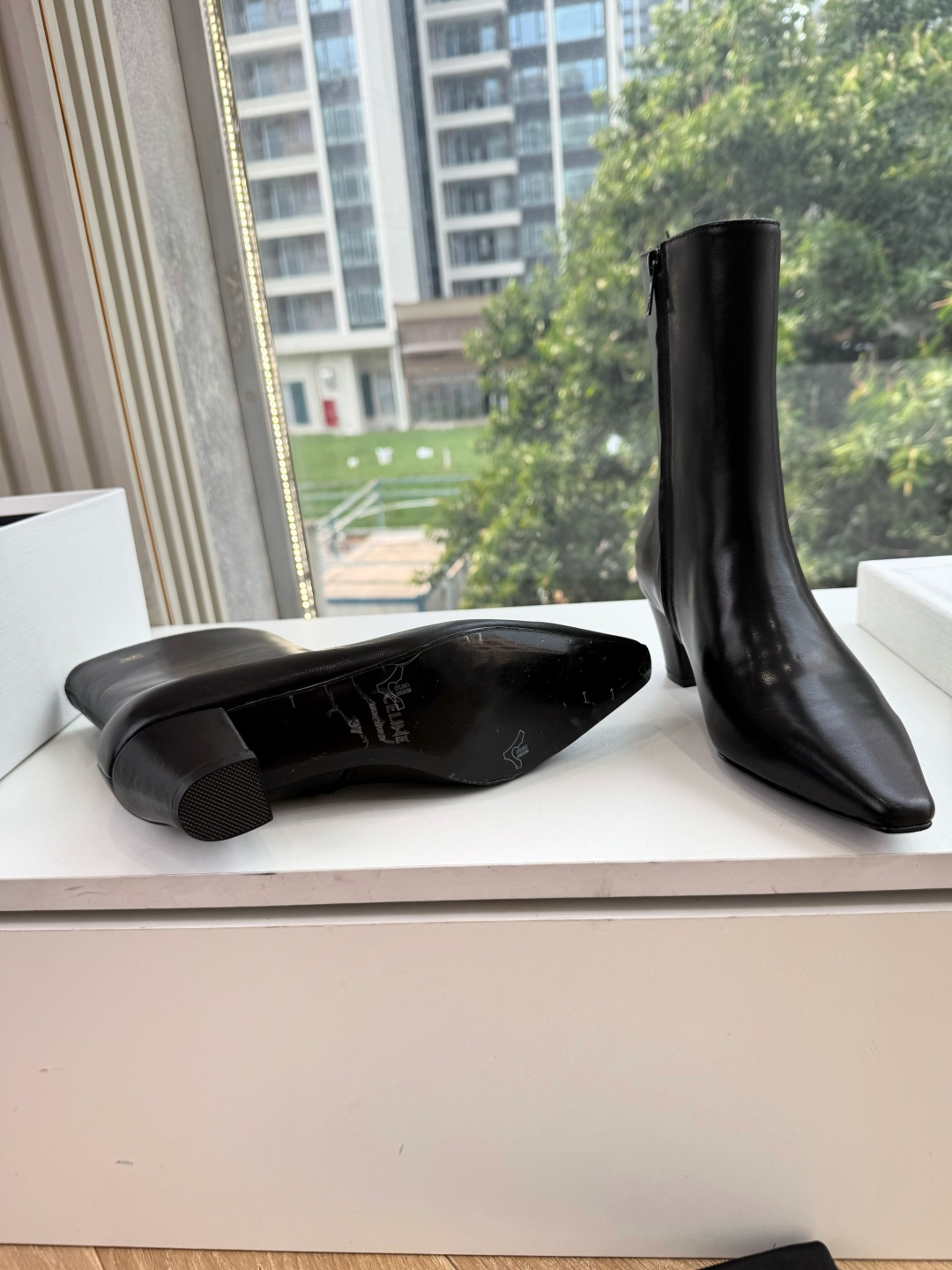 顶级品质G127赛琳 CELINE塞琳秋冬新款杨幂同款凯旋门切尔西短靴骑士靴 凯旋门英伦风短靴🔝简约大气时髦👍耐看不过时