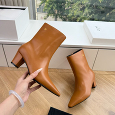 顶级品质G127赛琳 CELINE塞琳秋冬新款杨幂同款凯旋门切尔西短靴骑士靴 凯旋门英伦风短靴🔝简约大气时髦👍耐看不过时 顶级品质G127赛琳 CELINE塞琳秋冬新款杨幂同款凯旋门切尔西短靴骑士靴 凯旋门英伦风短靴🔝简约大气时髦👍耐看不过时