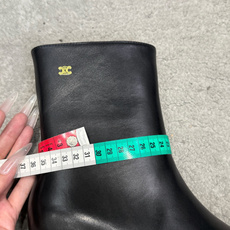 顶级品质G127赛琳 CELINE塞琳秋冬新款杨幂同款凯旋门切尔西短靴骑士靴 凯旋门英伦风短靴🔝简约大气时髦👍耐看不过时 顶级品质G127赛琳 CELINE塞琳秋冬新款杨幂同款凯旋门切尔西短靴骑士靴 凯旋门英伦风短靴🔝简约大气时髦👍耐看不过时