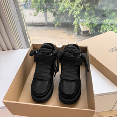 😀G127UGG顶级品质所见即所得UGG秋冬新款系列棉鞋雪地靴棉鞋作为的领军品牌,这双新款同样延续了其一贯的舒适理念,穿 😀G127UGG顶级品质所见即所得UGG秋冬新款系列棉鞋雪地靴棉鞋作为的领军品牌,这双新款同样延续了其一贯的舒适理念,穿