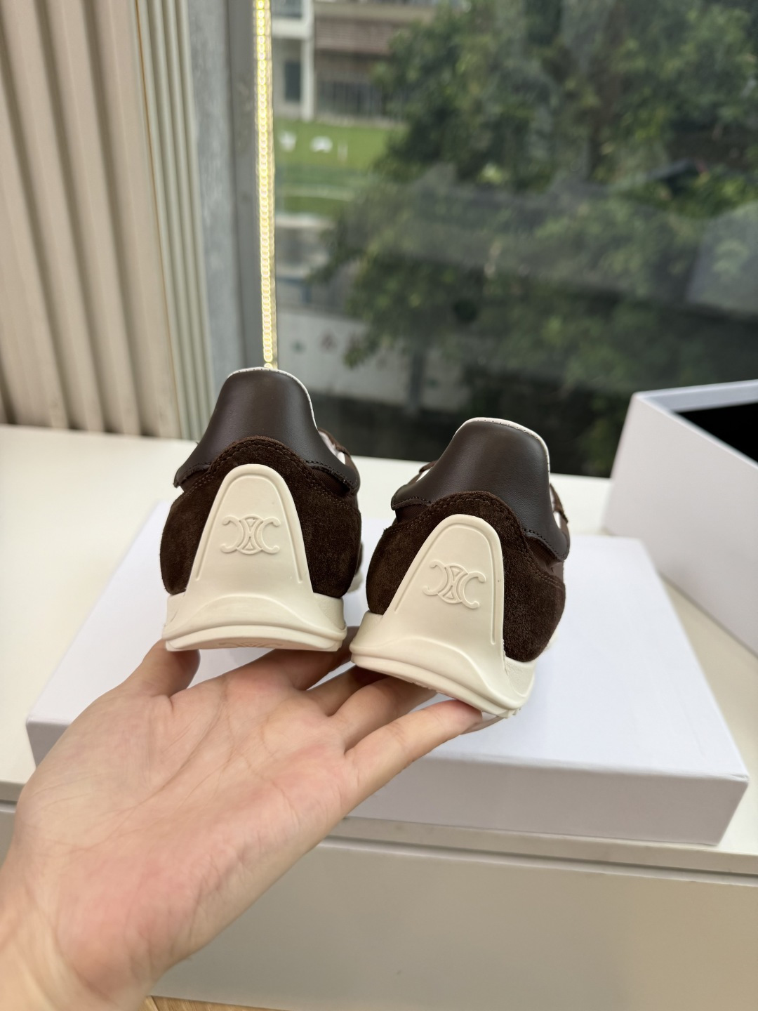 主打一个出货快品质好G08所见即所得代购级别CELINE｜赛琳思琳春夏最新款Racer系列 阿甘鞋 配Celine专用品