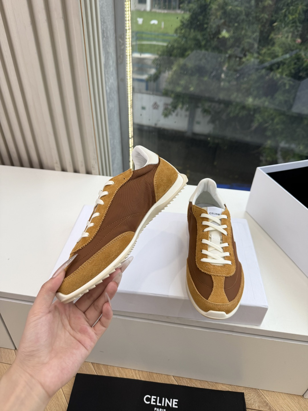 主打一个出货快品质好G08所见即所得代购级别CELINE｜赛琳思琳春夏最新款Racer系列 阿甘鞋 配Celine专用品