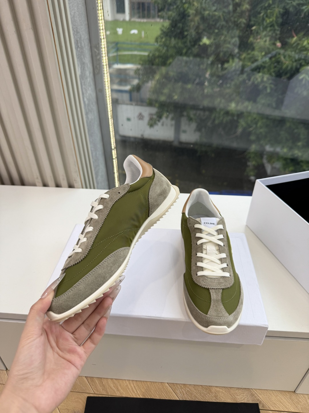 主打一个出货快品质好G08所见即所得代购级别CELINE｜赛琳思琳春夏最新款Racer系列 阿甘鞋 配Celine专用品