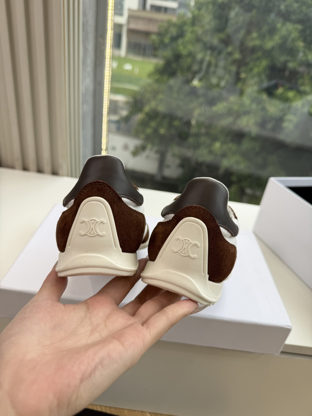 主打一个出货快品质好G08所见即所得代购级别CELINE｜赛琳思琳春夏最新款Racer系列 阿甘鞋 配Celine专用品