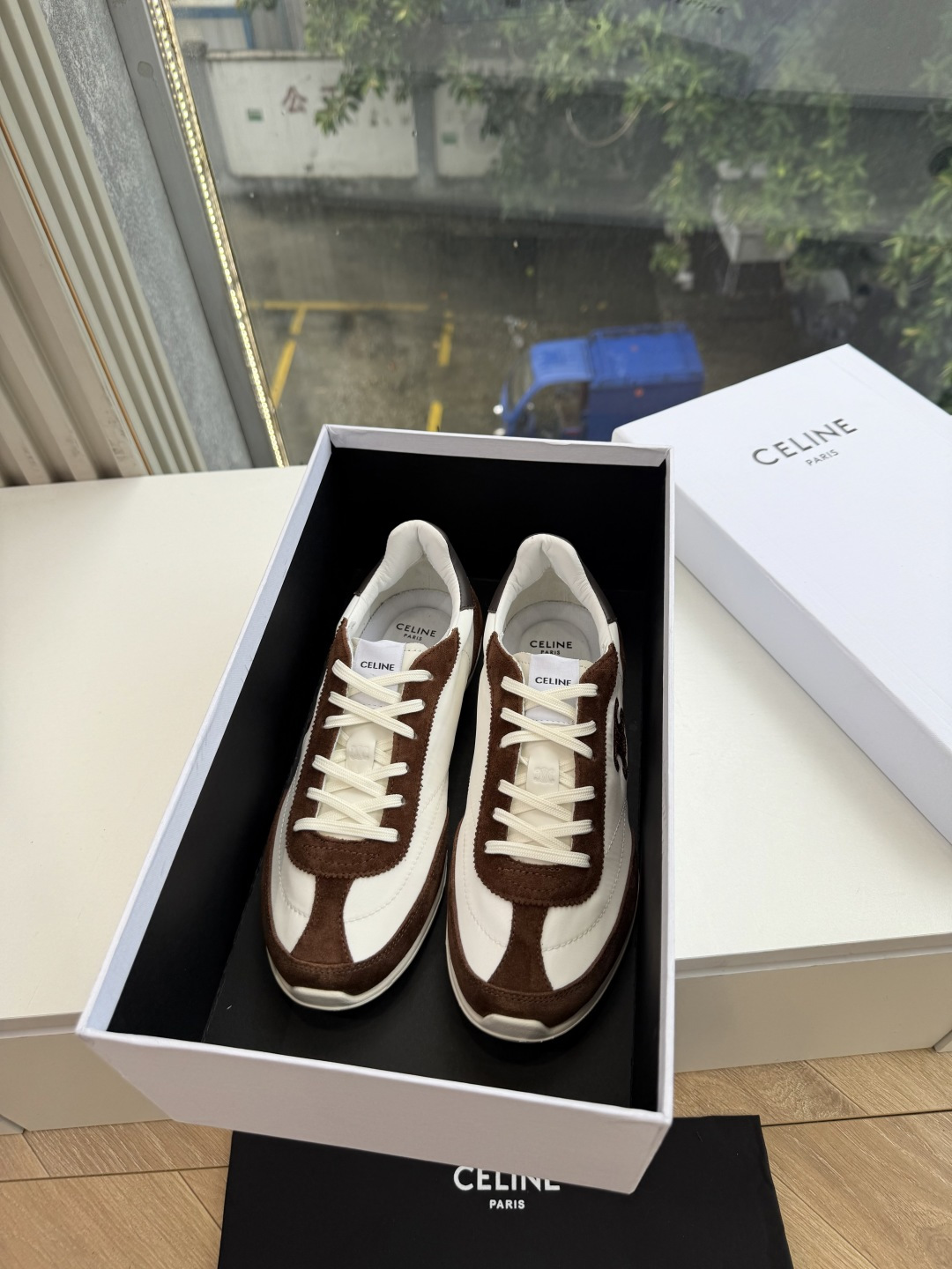 主打一个出货快品质好G08所见即所得代购级别CELINE｜赛琳思琳春夏最新款Racer系列 阿甘鞋 配Celine专用品
