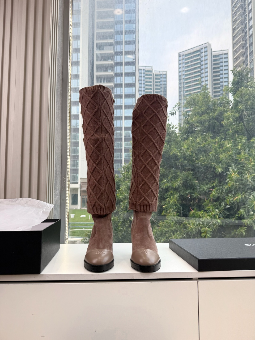 G012😀CHANEL香奈儿*小香秋冬新款毛线针织骑士靴库靴这款骑士靴真的是帅气时尚的代表马丁靴骑士靴靴筒Chanel字