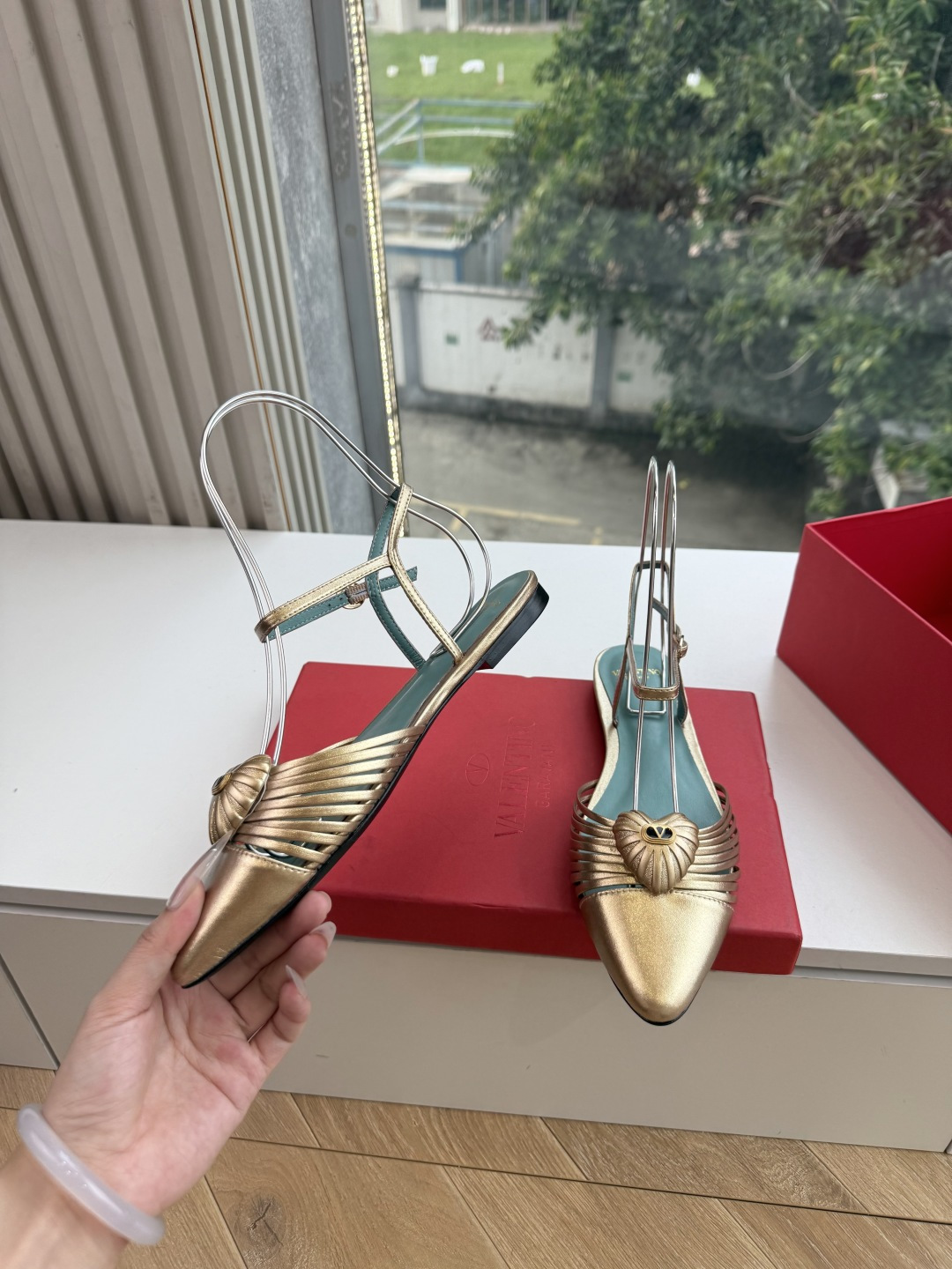 G289 VALENTINO华伦天奴凉鞋经典凉鞋春夏VLOGO SIGNATURE鞋型线条流畅.版型超赞上脚舒适.增高.