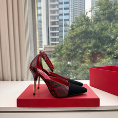 G289 VALENTINO华伦天奴凉鞋经典凉鞋春夏VLOGO SIGNATURE鞋型线条流畅.版型超赞上脚舒适.增高. G289 VALENTINO华伦天奴凉鞋经典凉鞋春夏VLOGO SIGNATURE鞋型线条流畅.版型超赞上脚舒适.增高.