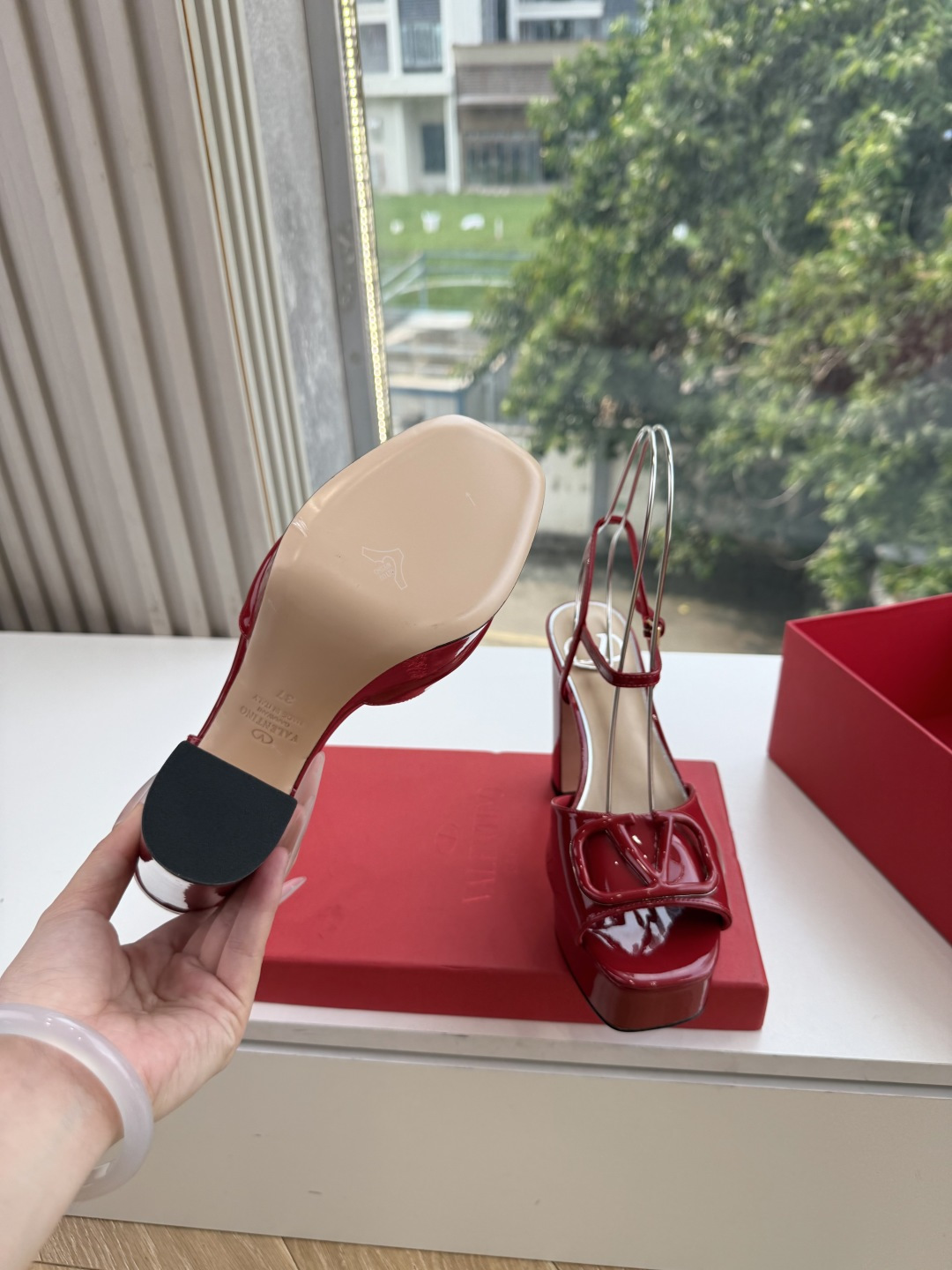 G289 VALENTINO华伦天奴凉鞋经典凉鞋春夏VLOGO SIGNATURE鞋型线条流畅.版型超赞上脚舒适.增高.
