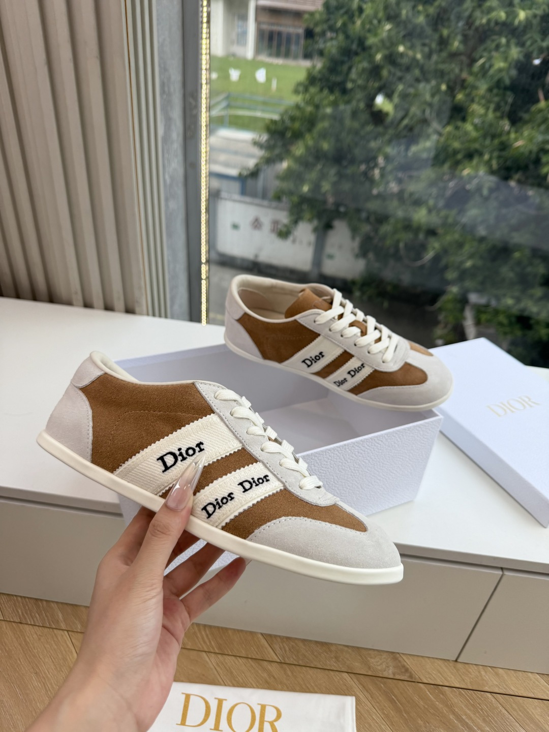 G133顶级品质Dior迪奥 最新Ribbon系列 休闲 运动鞋 德训鞋  这款 Dior Ribbon 运动鞋由乔纳森