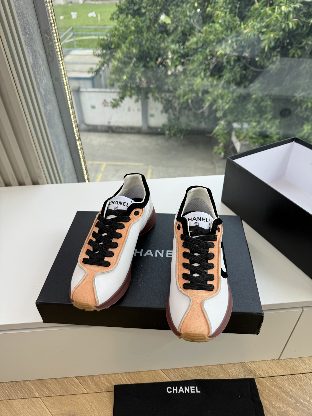 G059代购级别CHANEL小香奈儿 度假款新鞋型休闲鞋一双舒适的鞋子能给自己减少脚下的劳累，新款Very 百搭 不管是
