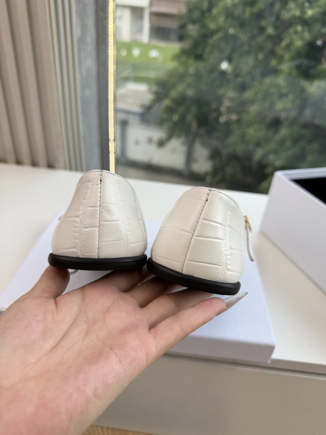 G399顶级品质 新款玛丽半拖 Celine新款包头穆勒单鞋优雅又低调迷人  上脚真的超级显瘦超级美 C家特定的精致凯旋