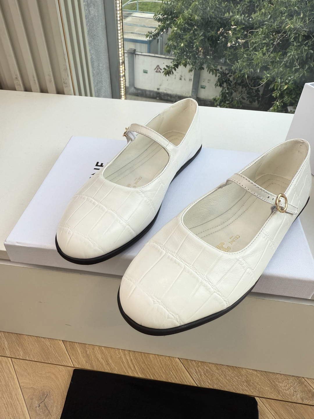G399顶级品质 新款玛丽半拖 Celine新款包头穆勒单鞋优雅又低调迷人  上脚真的超级显瘦超级美 C家特定的精致凯旋