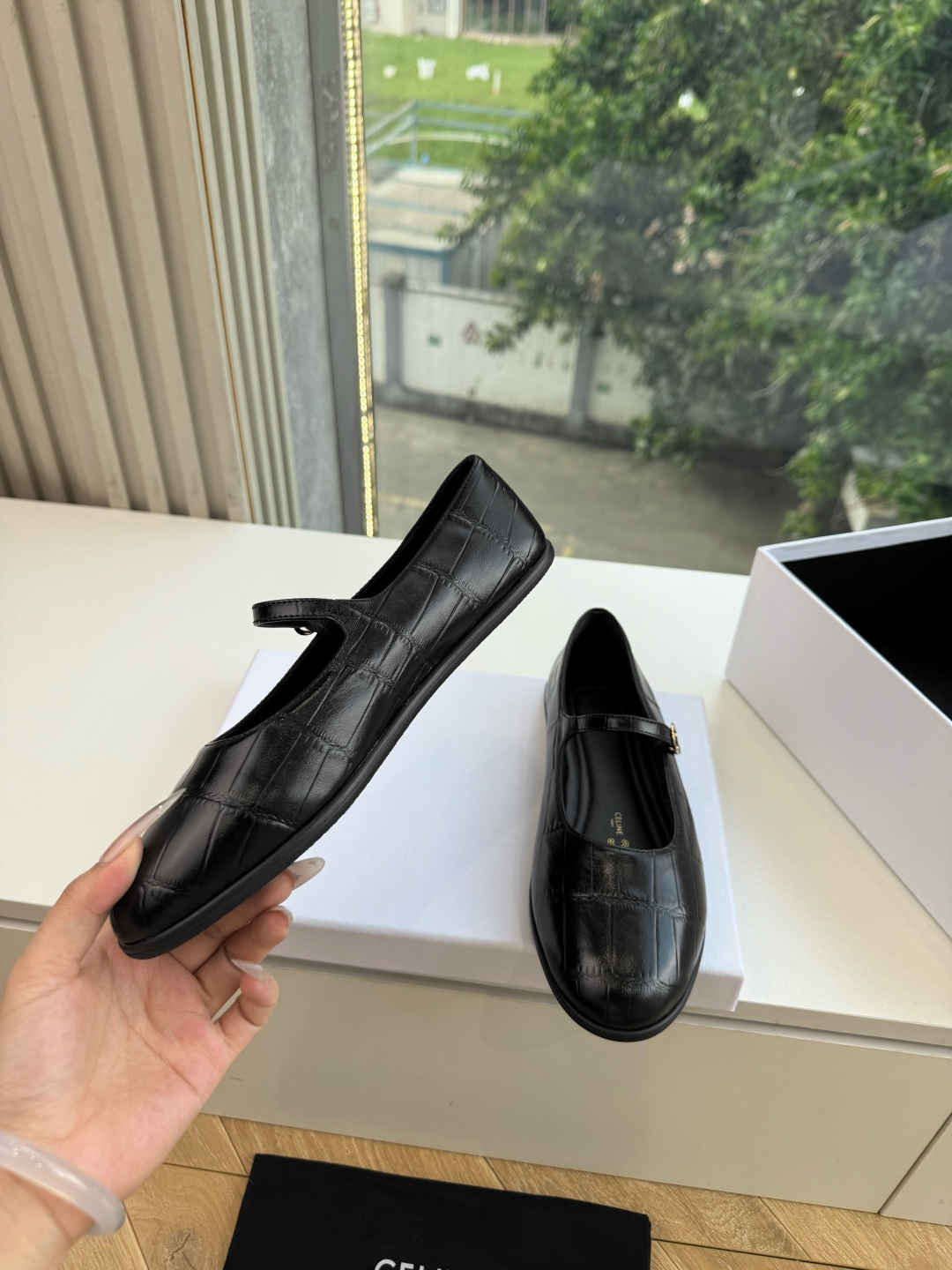 G399顶级品质 新款玛丽半拖 Celine新款包头穆勒单鞋优雅又低调迷人  上脚真的超级显瘦超级美 C家特定的精致凯旋