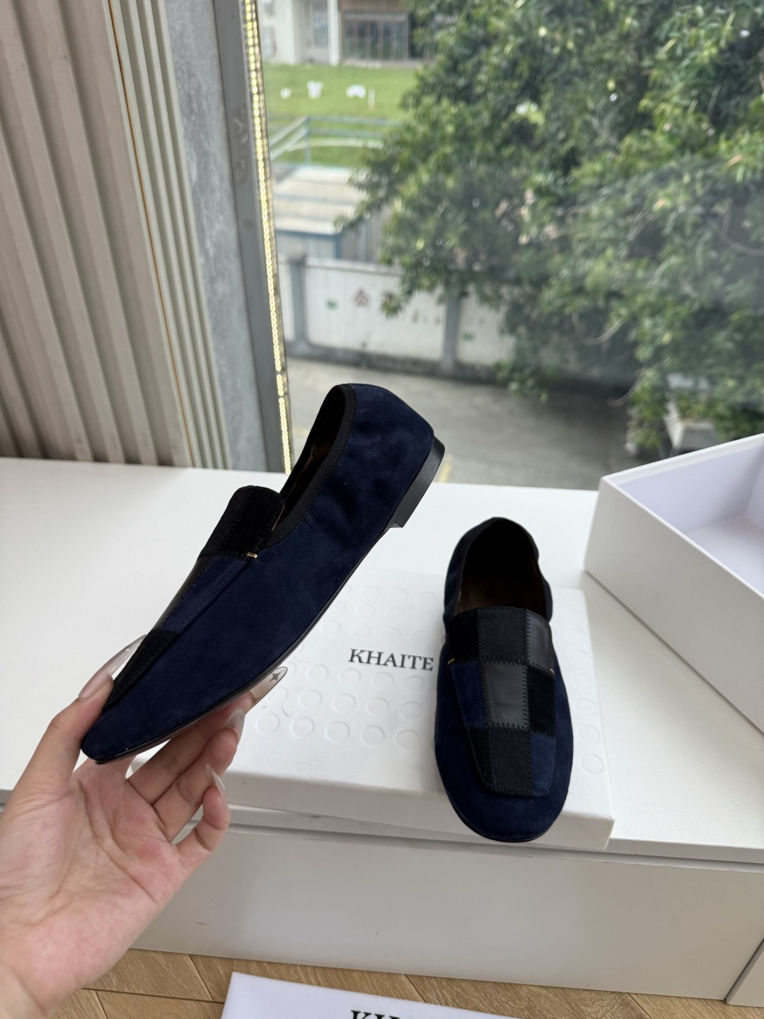 g213顶级品质Khait* 新品慵懒松弛重塑都市审美乐福鞋利落方头勾勒极简轮廓 低浅鞋口舒展足部线条 多样材质解锁穿搭 g213顶级品质Khait* 新品慵懒松弛重塑都市审美乐福鞋利落方头勾勒极简轮廓 低浅鞋口舒展足部线条 多样材质解锁穿搭