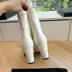 G238所见即所得代购级CHANE*小香奈儿爆品切尔西靴妥妥的自留款!!比经典款Slingback舒服太多啦!每个颜色上 G238所见即所得代购级CHANE*小香奈儿爆品切尔西靴妥妥的自留款!!比经典款Slingback舒服太多啦!每个颜色上