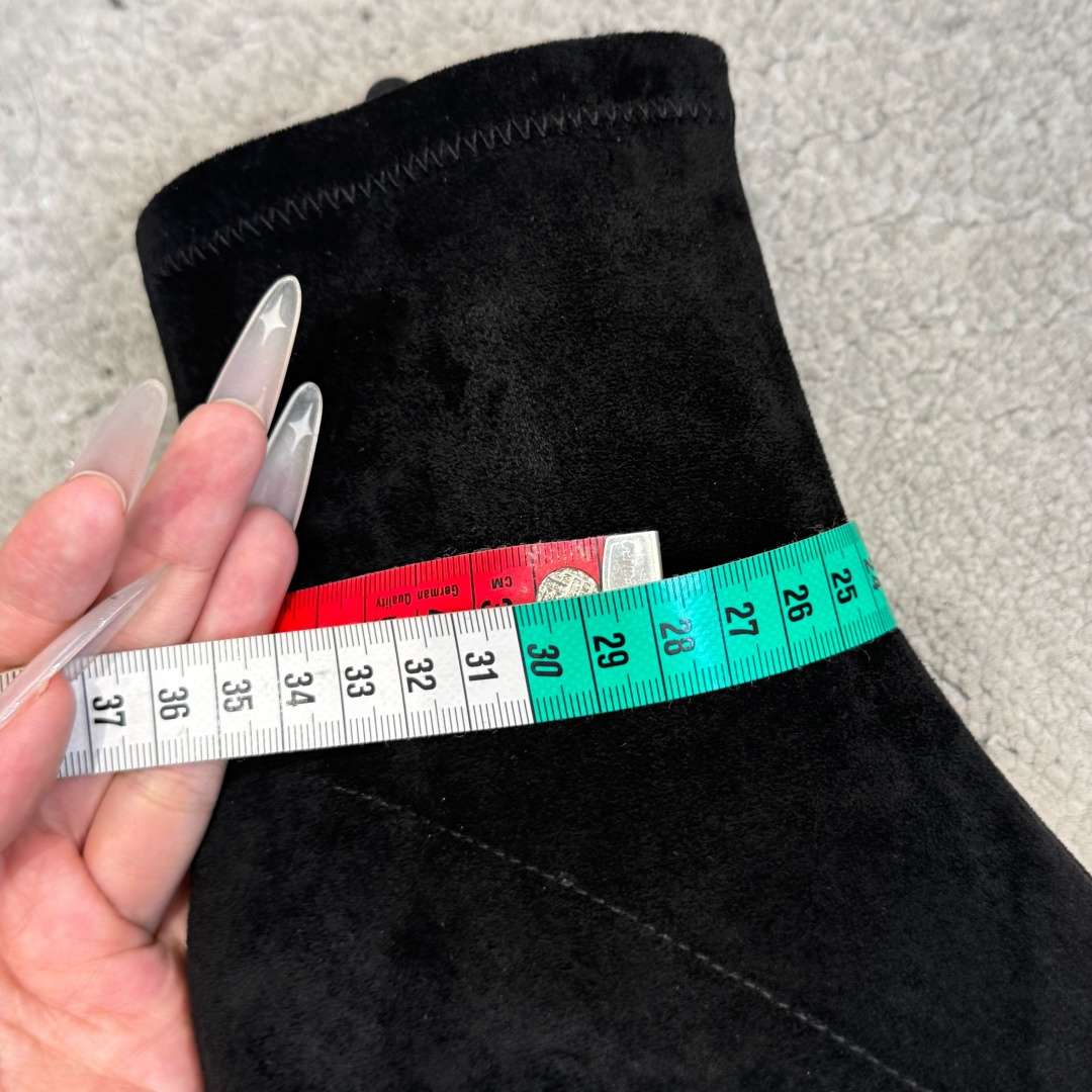 G238所见即所得代购级CHANE*小香奈儿爆品切尔西靴妥妥的自留款！！比经典款Slingback舒服太多啦！每个颜色上