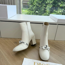G030miss Dior 迪奥 Miss Dior 迪奥 CD秋冬最新高定海报款D-Major字母logo 圆头骑士靴 G030miss Dior 迪奥 Miss Dior 迪奥 CD秋冬最新高定海报款D-Major字母logo 圆头骑士靴