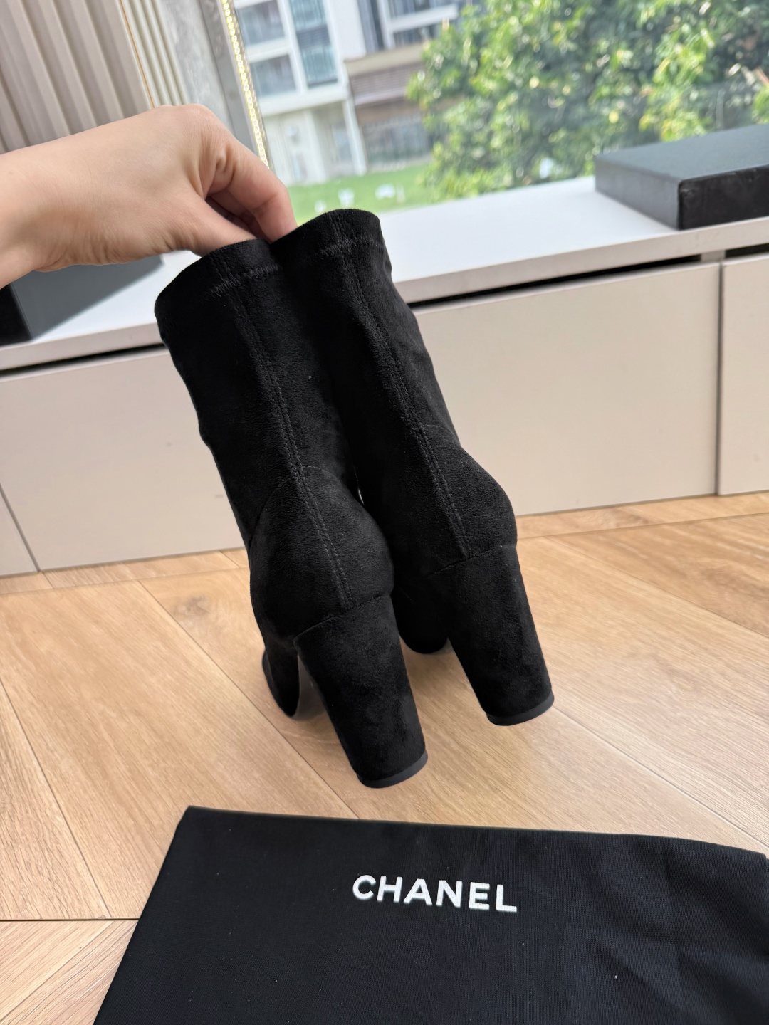 G238所见即所得代购级CHANE*小香奈儿爆品切尔西靴妥妥的自留款!!比经典款Slingback舒服太多啦!每个颜色上 G238所见即所得代购级CHANE*小香奈儿爆品切尔西靴妥妥的自留款!!比经典款Slingback舒服太多啦!每个颜色上