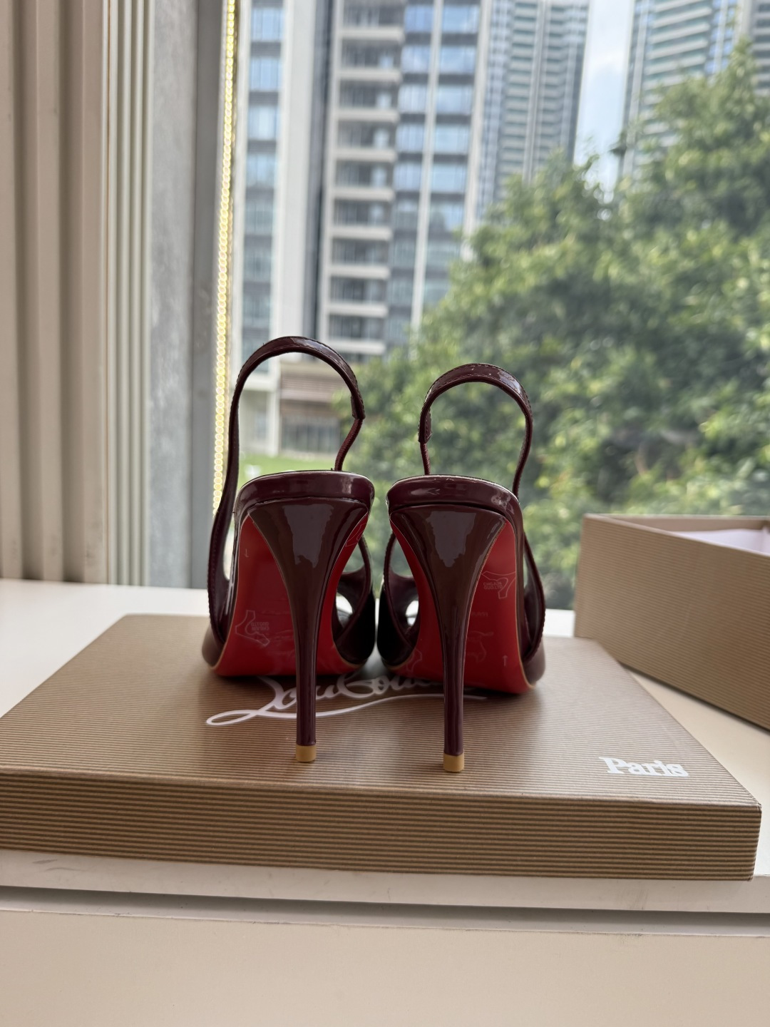 G277Christian Louboutin红底鞋防水台凉鞋 选到了颜色真好看呀[色色R]MyTheresa上现在居然